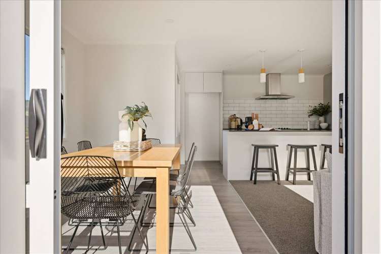 6 Kohekohe Drive Owhata_8