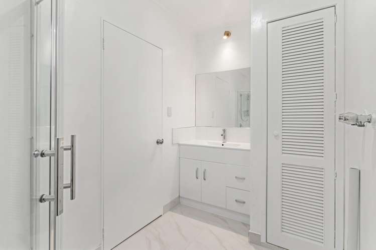 2/109 Stanley Road Glenfield_2