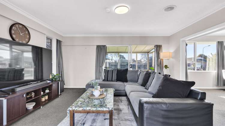 13 Davidson Crescent Hornby_6