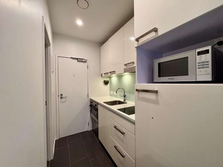 1202/6 Lorne Street 10015_6