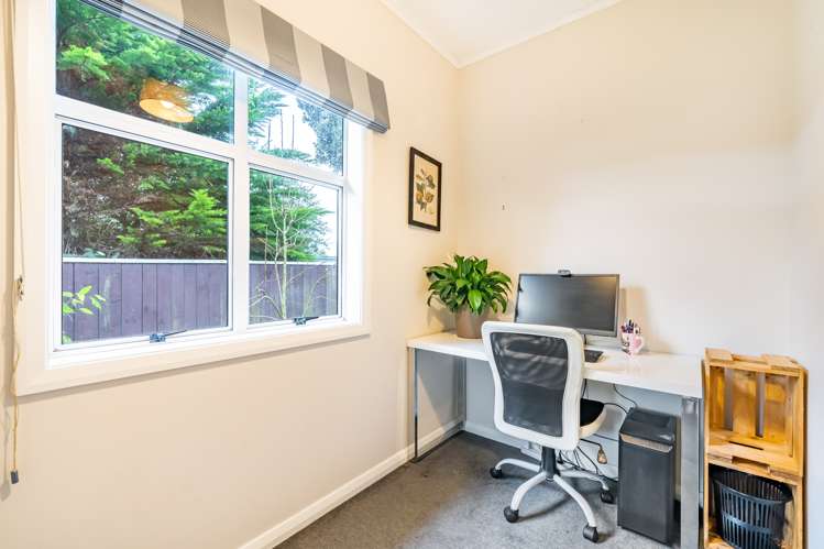 19 Naenae Road Naenae_10