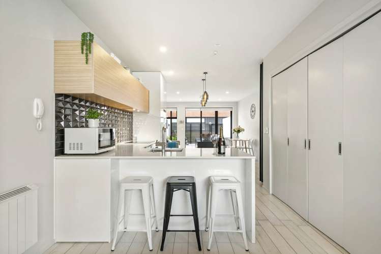 27/4 Stables Lane Silverdale_7