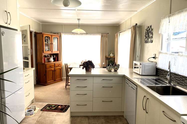 602 Queen Street Thames_7