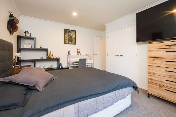 8 Hyde Place Springlands_13