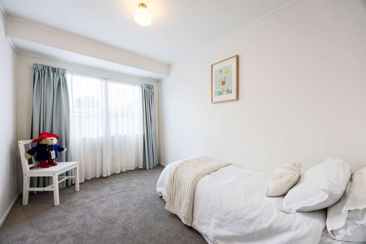 8/23 Lakeside Drive Orewa_11