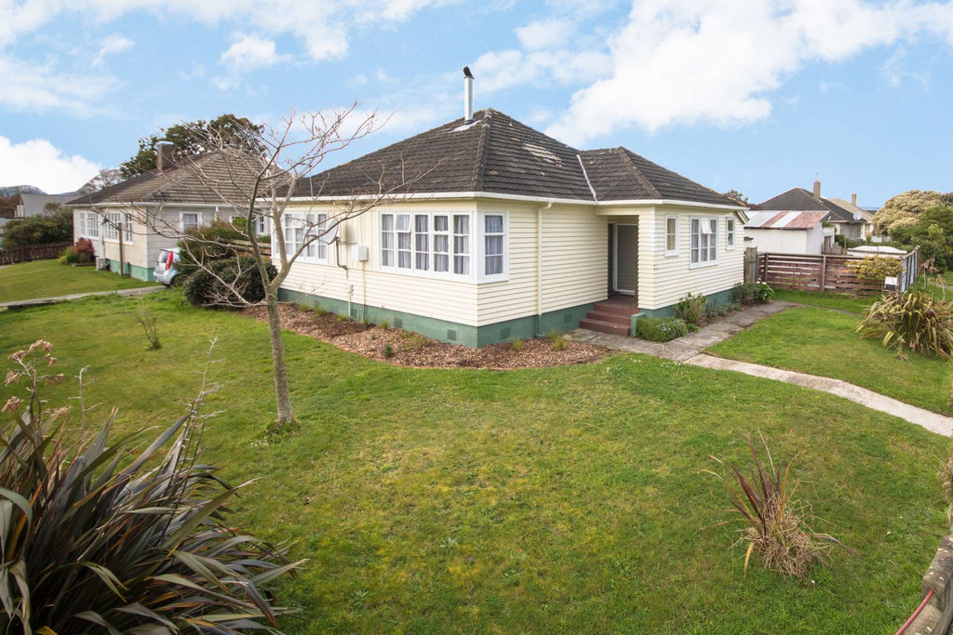 1 Upham Terrace Roslyn Palmerston North City Houses for Sale