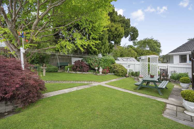 4 Isabel Grove Wainuiomata_19