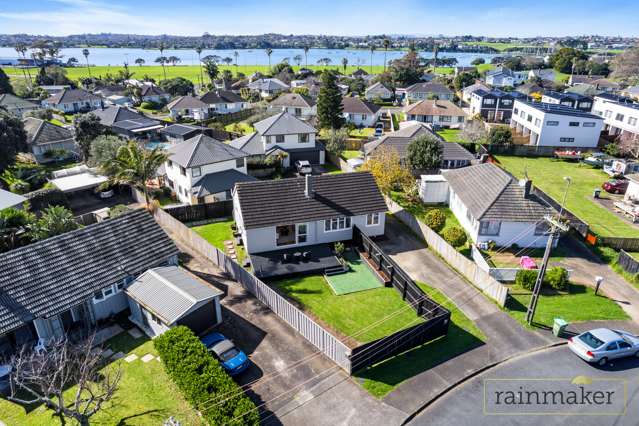 35 Coral Crescent Panmure_1