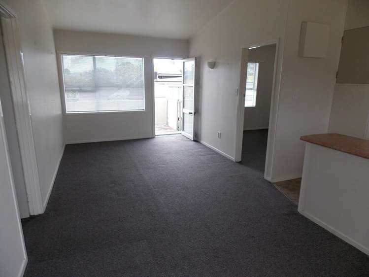 2/8 Shackleton Road Mount Eden_3