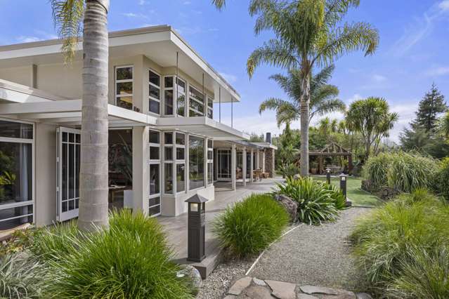 Exclusive Lake Karapiro Luxury Retreat