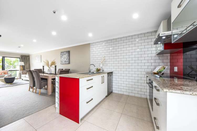 12/46 Carlos Drive Flat Bush_6