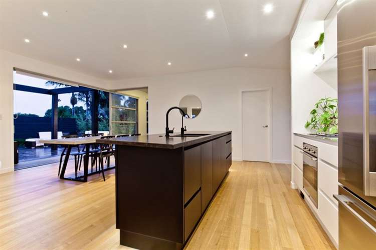 357 Royal Road Massey_6