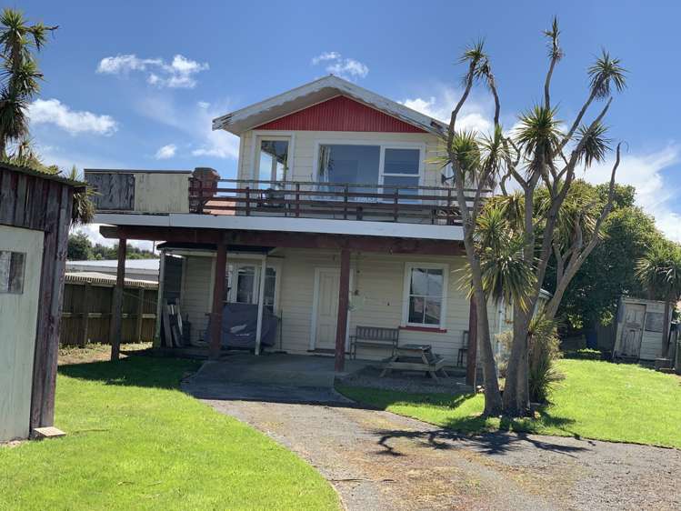 39 Park Lane Owaka_13