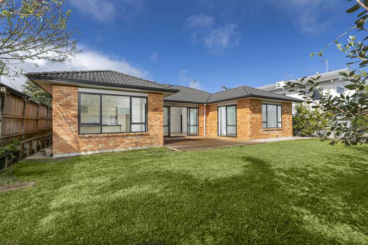 16 Lemon Grove Lane Greenhithe_17