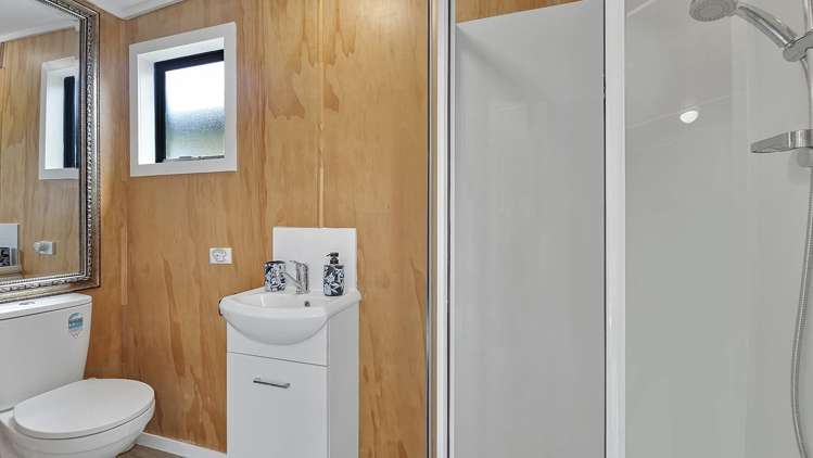 9 Petes Way Lynmore_28