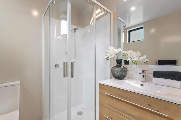 1/30 George Street Rolleston_14