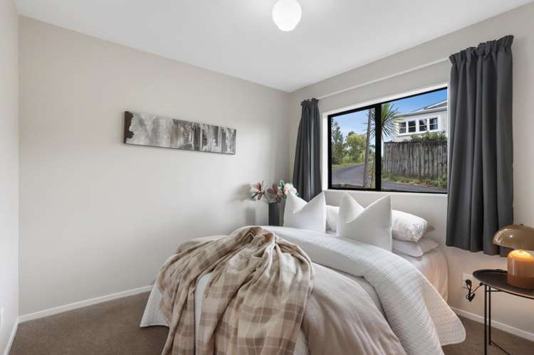 90C Rosier Road Glen Eden_8