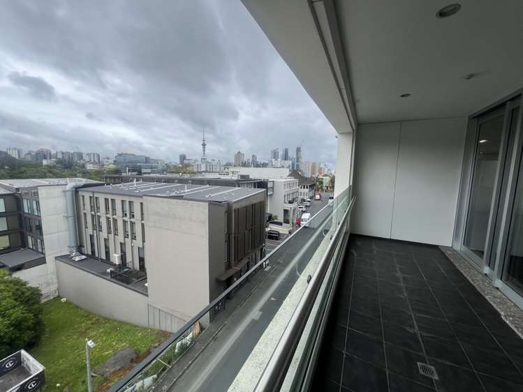 Level 2/7 Falcon Street Parnell_4