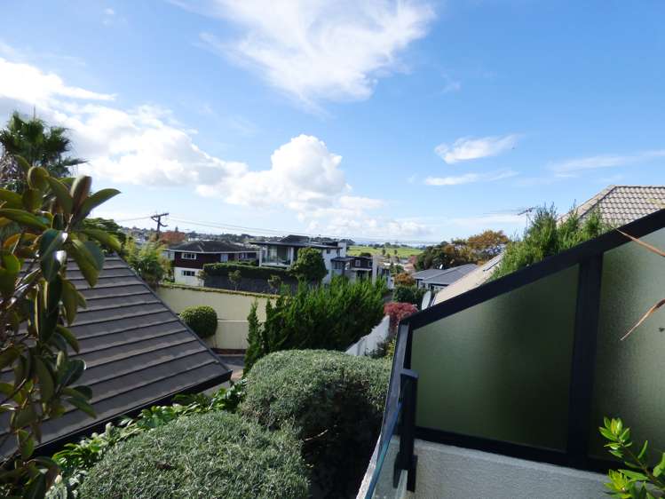 2/18 Walmsley Road Saint Heliers_11