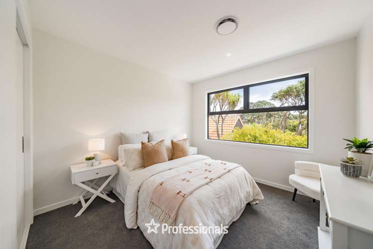 8 Maire Street Woburn_15