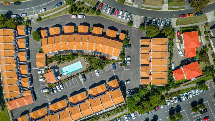 15/21 Armoy Drive East Tamaki_3