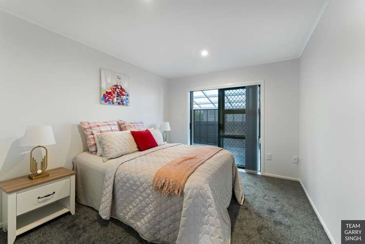 34 Antrim Crescent Otara_12