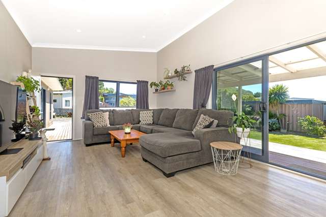 10 Puka Place Mahia_3