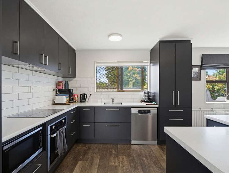 32a Holland Street Glenholme_2