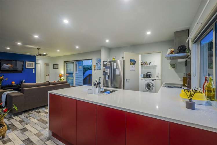 3 Karaka Road Kawakawa Bay_14