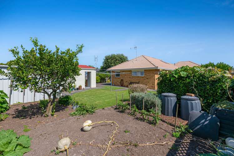 4 Lakeside Drive Orewa_14