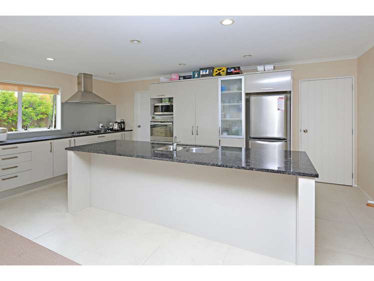 39 Chateau Rise Flat Bush_7