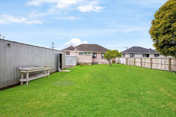 5 Nola Crescent Otara_28