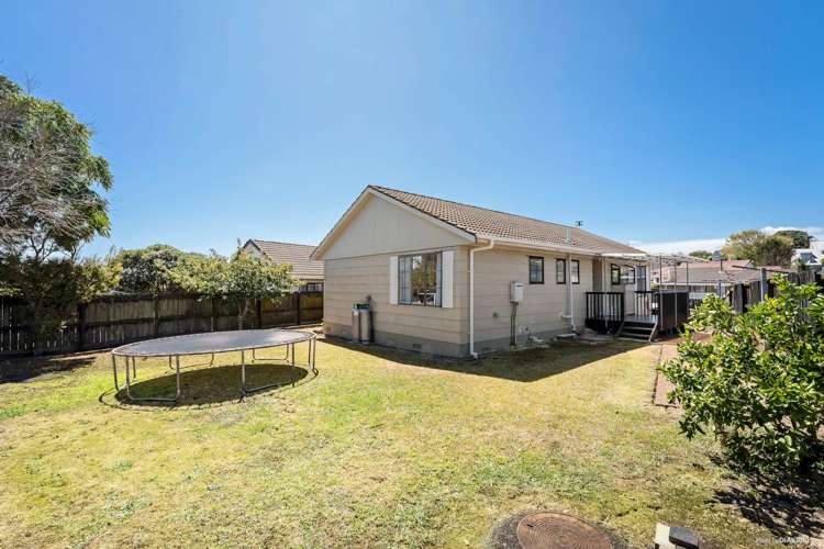 52 Charntay Avenue Clover Park_10