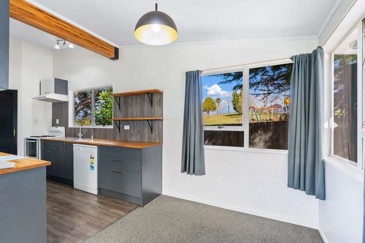 42 Kohe Street Parahaki_1