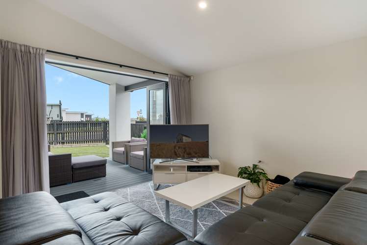 3 Royal Crescent Papamoa_12