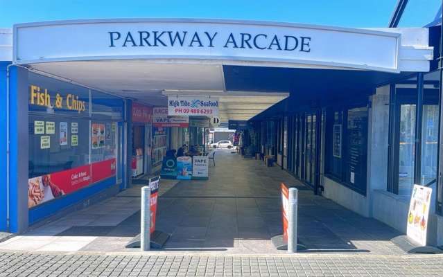 (Shop 3) 56-60 Hurstmere Road Takapuna_2