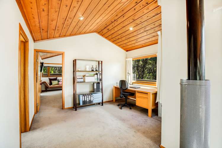 11b Longfellow Parade Glen Eden_21