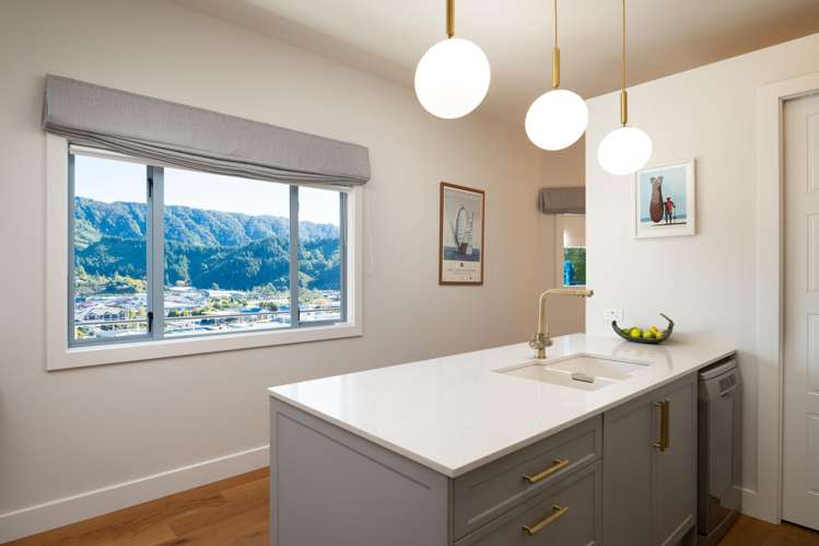 12a Broadway Picton_6