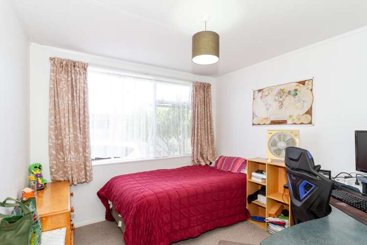 3 Tiffen Place Greenmeadows_9