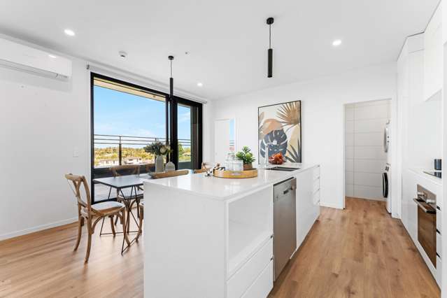 501/12 Barrack Road Mt Wellington_4