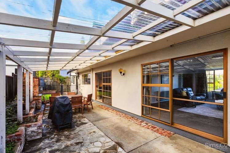 1A Brassey Road Saint Johns Hill_10