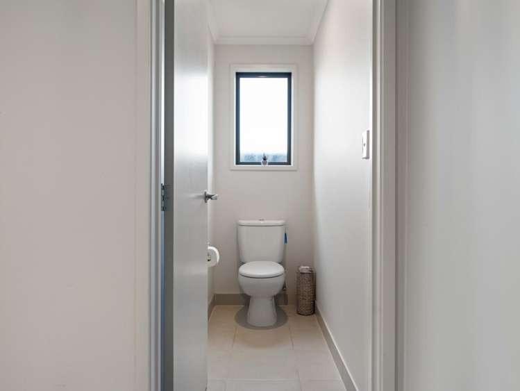 13 Kaki Lane Takanini_10