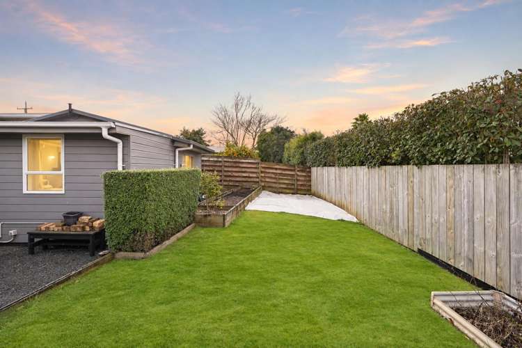 24 Garden Heights Avenue Glenview_24