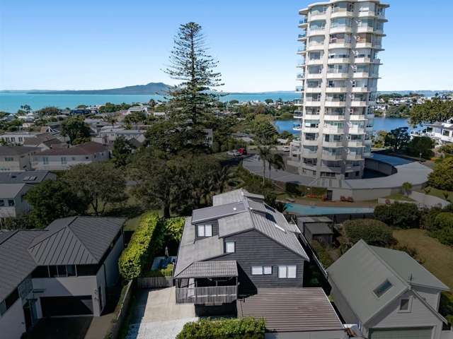 2/10 Sylvan Park Avenue Milford_1