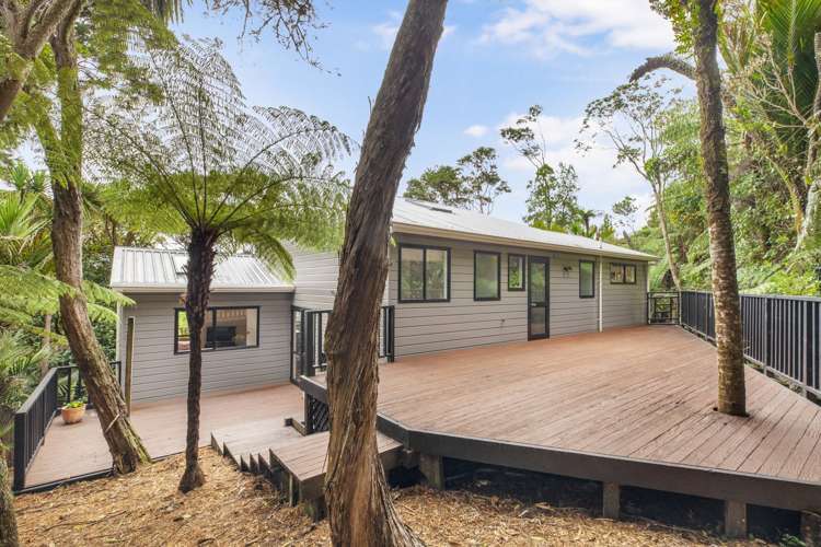 31 Scenic Drive Titirangi_16