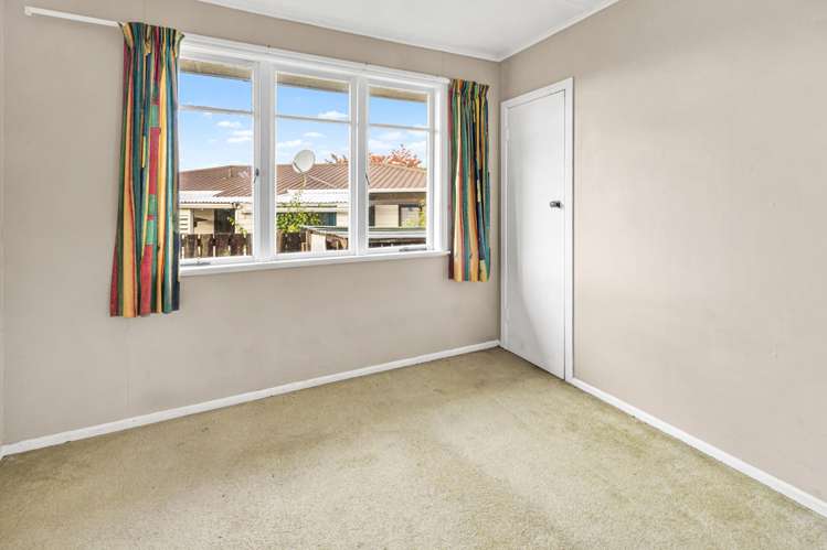 16 Susan Street Pukehangi_7