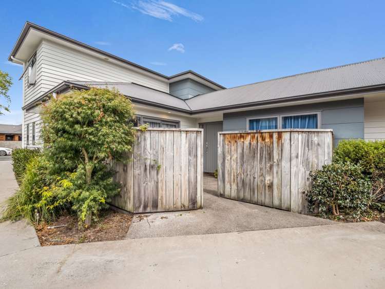 2/5 Jones Crescent Melville_17