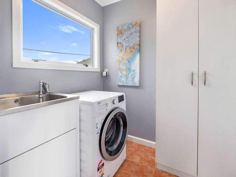 8 Roberts Road Hei Hei_28