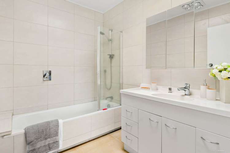 30 Ripon Crescent Meadowbank_13