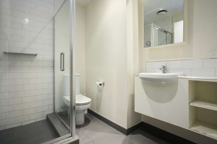 220/125 Customs Street West City Centre_11